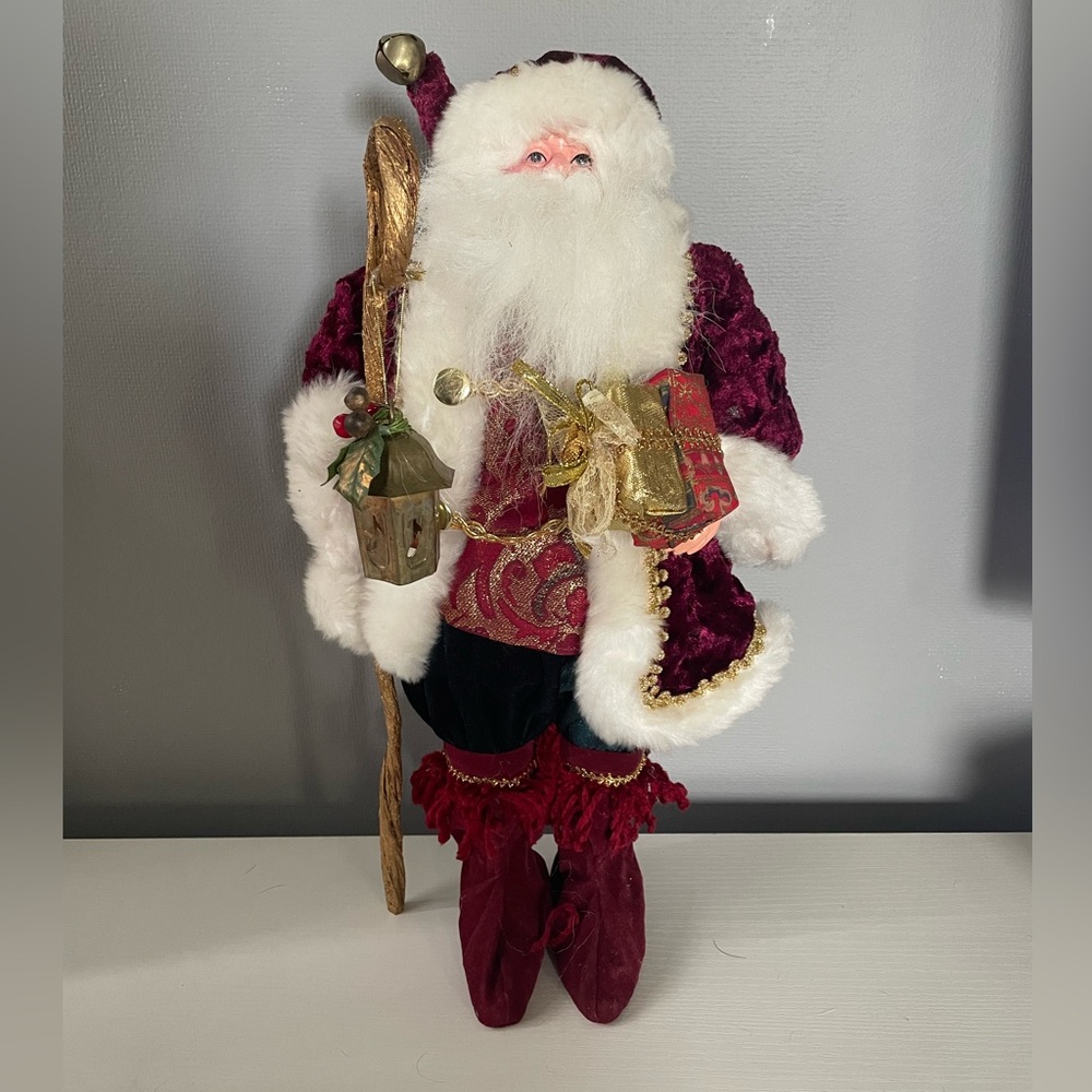 Indoor 17 inch Santa decor